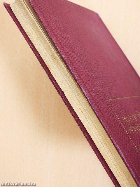 Ferenc József gyertyatartói/A páviánnő/Amerika