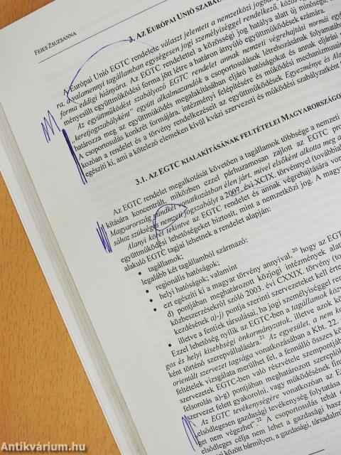 Régió a hármashatár mentén (dedikált példány)