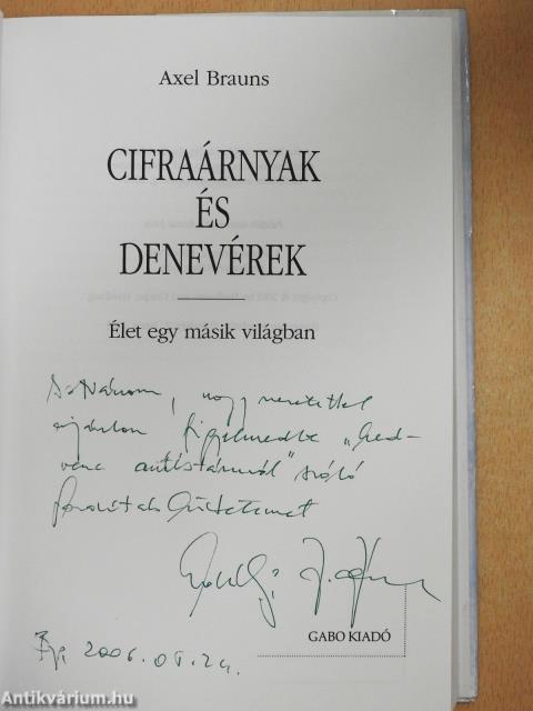Cifraárnyak és denevérek (dedikált példány)