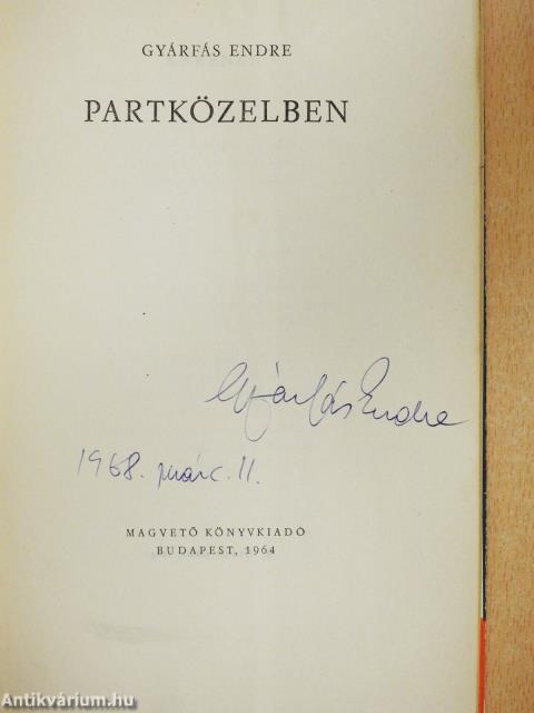 Partközelben (aláírt példány)