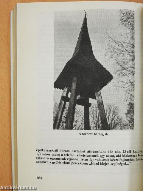 "...hogy néki szent házat építs..." (dedikált példány)