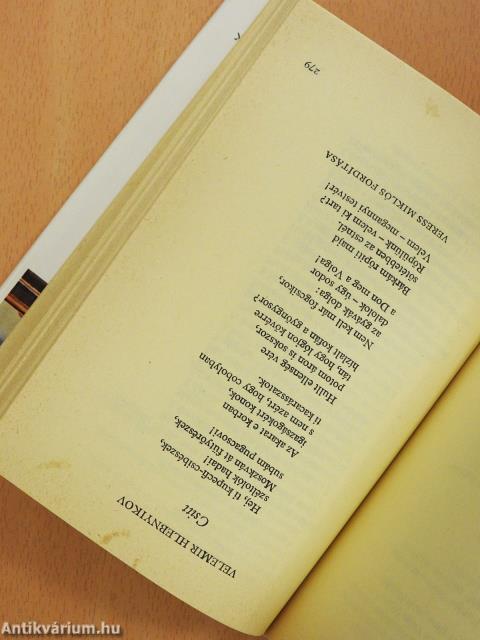 A forradalom bíbora (dedikált példány)