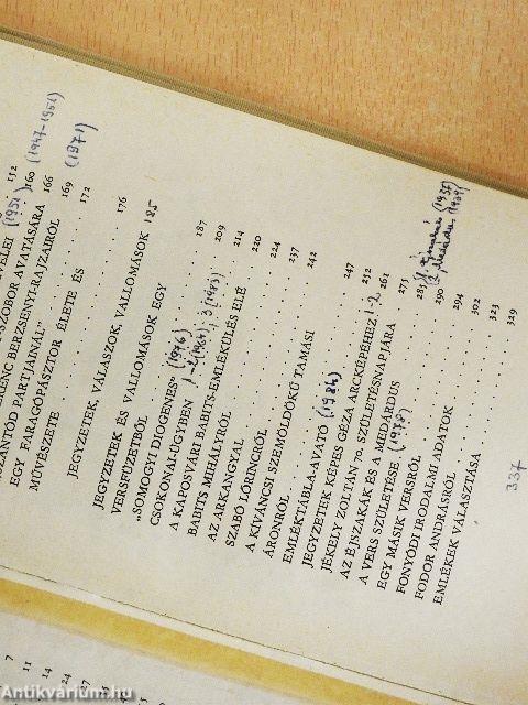 Tükrök szava-betűk arca