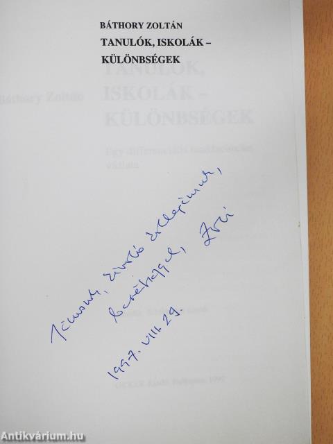 Tanulók, iskolák - különbségek (dedikált példány)