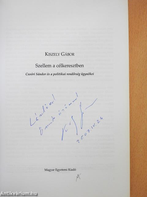 Szellem a célkeresztben (dedikált példány)