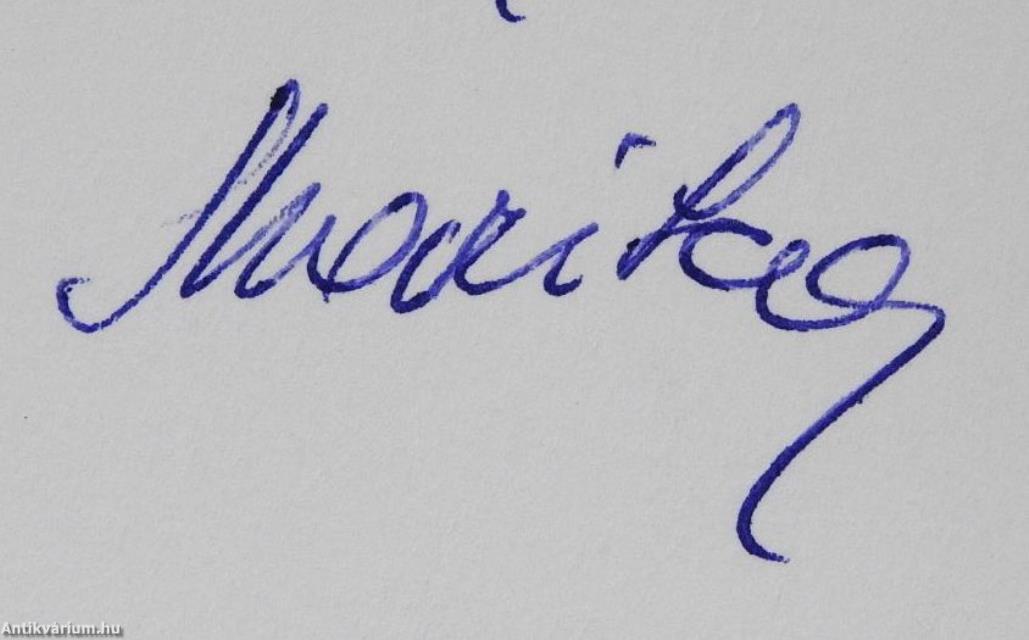 Marika babaháza (dedikált példány)