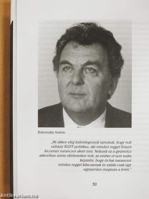 Feketén, fehéren a turizmusról (dedikált és kétszeresen aláírt példány)