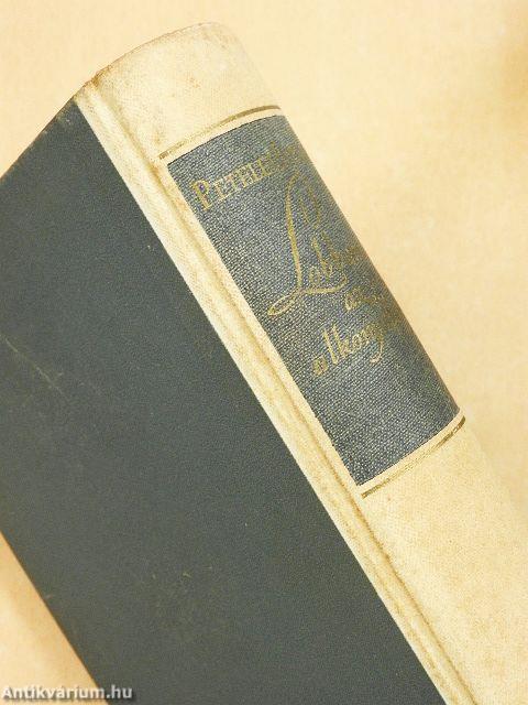 Lobbanás az alkonyatban