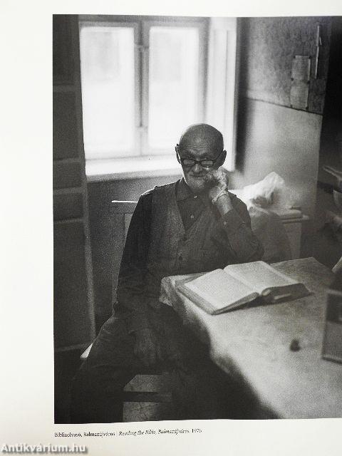 300 kép az életműből