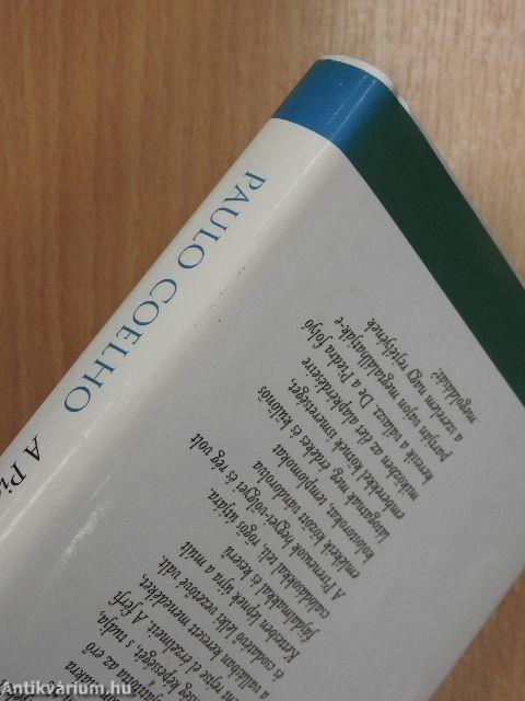 A Piedra folyó partján ültem, és sírtam