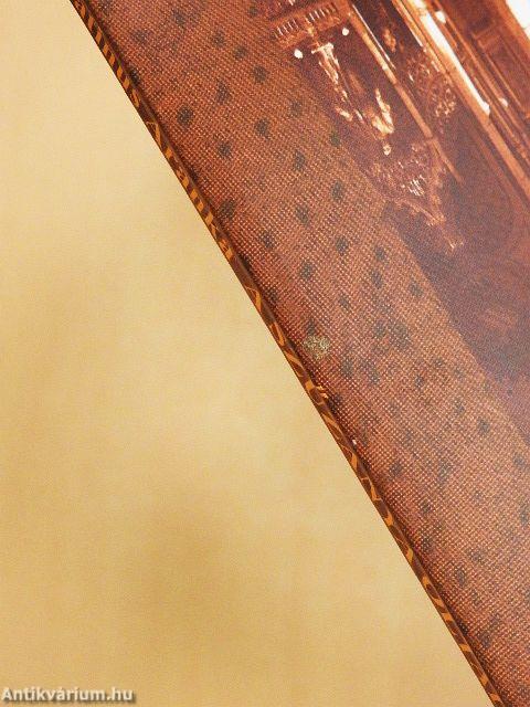 A Szűzanya oltalmában