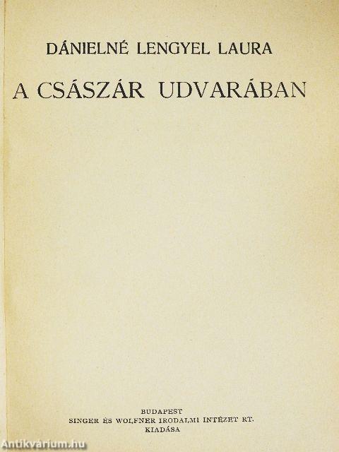 A császár udvarában