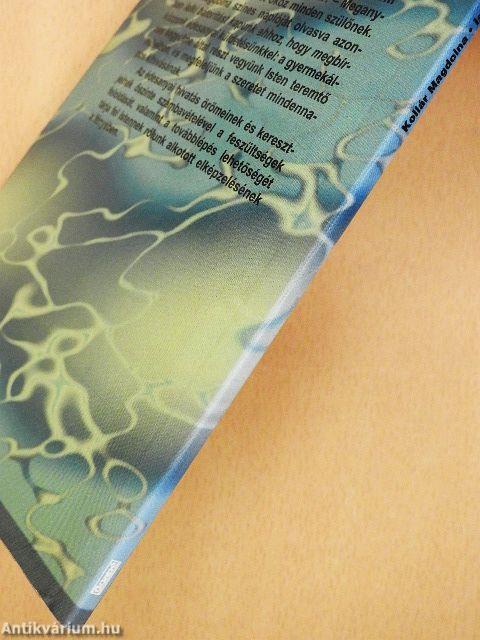 Isten színe előtt édesanyaként