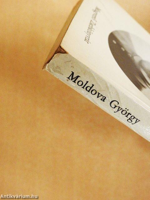 Akar velem beszélgetni?