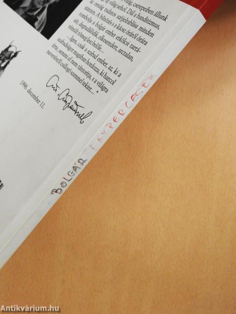 Másutt (dedikált példány)