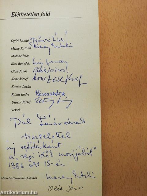 Elérhetetlen föld (dedikált és többszörösen aláírt példány)