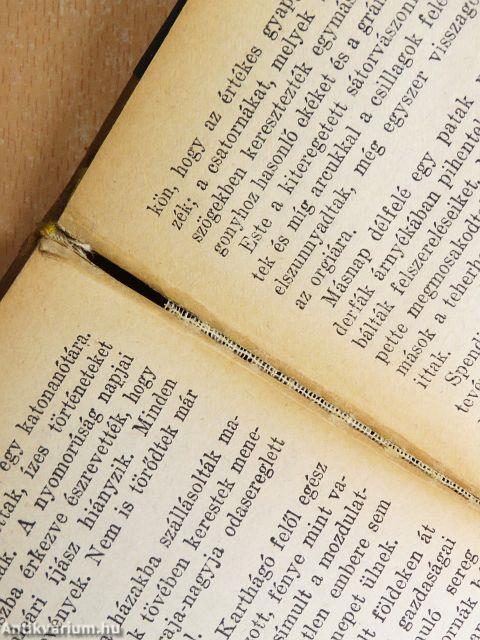 "30 kötet a Világhirű Regények sorozatból (nem teljes sorozat)"