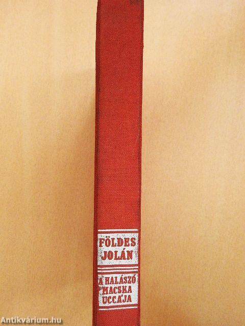 A halászó macska uccája