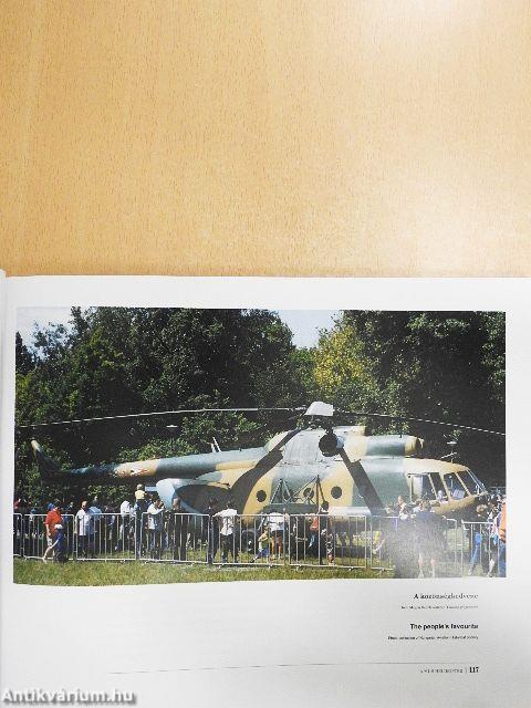 Emlékkönyv - Mi-8