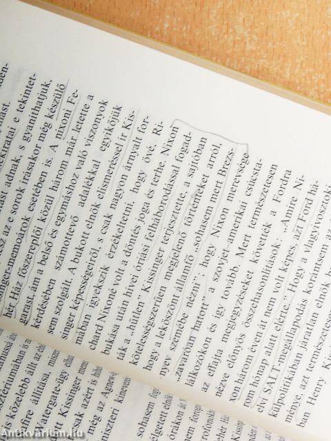 "140 kötet a Gyorsuló idő sorozatból (nem teljes sorozat)"