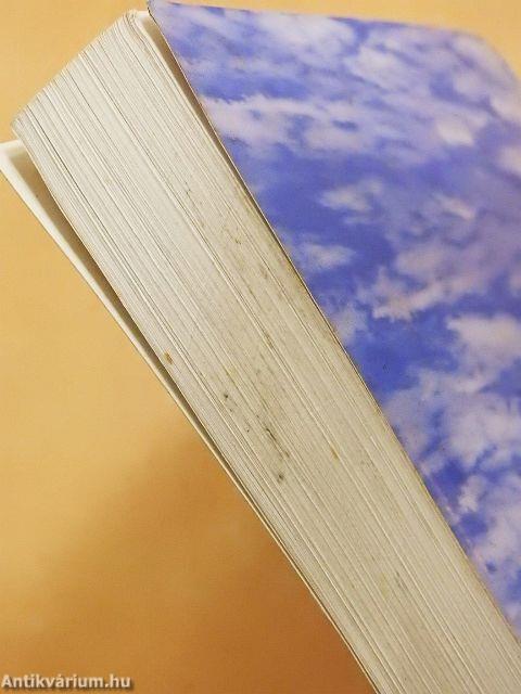 Százados színházkrónika