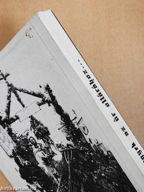 Odamegyek az úr oltárához...