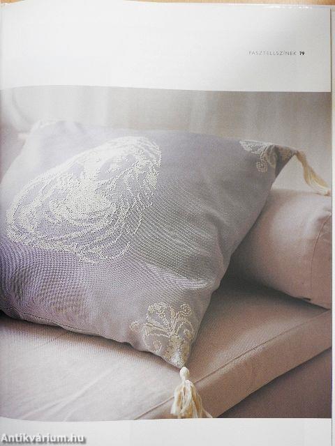 Modern keresztszemes hímzések