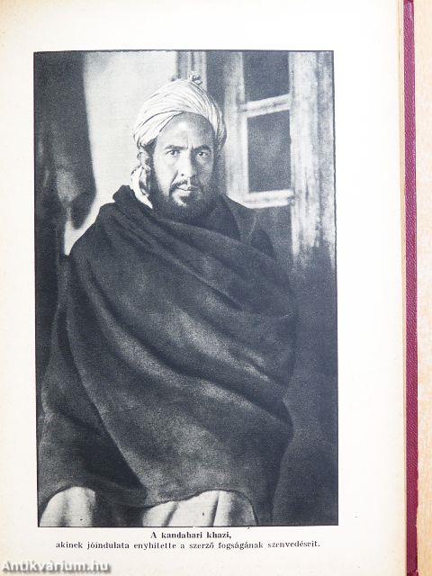 Az afgánok fogságában