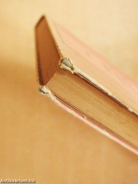 Kölykök a júdásfa alatt