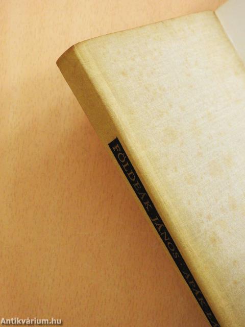 Apák lánya (dedikált példány)