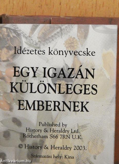 Egy igazán különleges embernek (minikönyv)