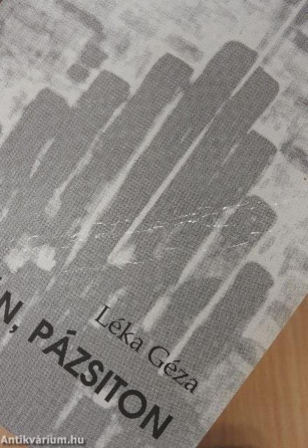 Rögön, pázsiton (dedikált példány)