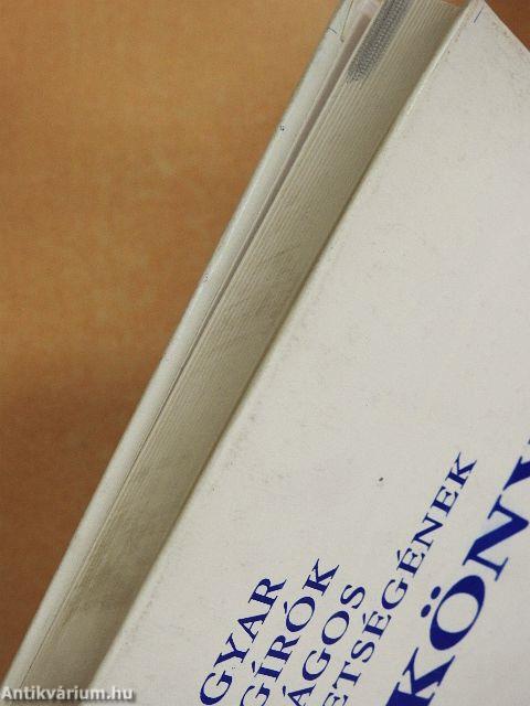 A Magyar Újságírók Országos Szövetségének Évkönyve 1995