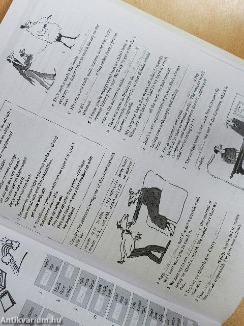 New Headway English Course - Upper-Intermediate - Student's Book/Workbook with key