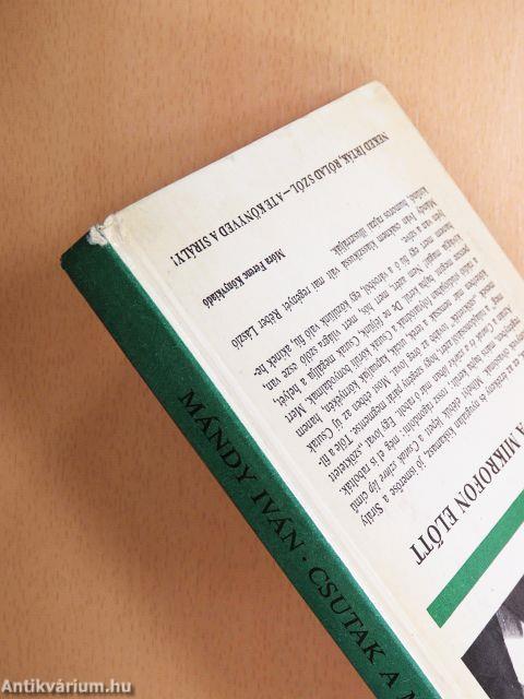 Csutak a mikrofon előtt