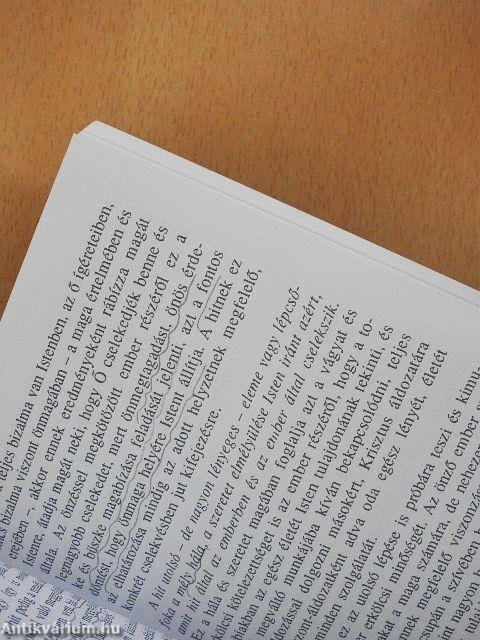 Mit mond a Biblia...