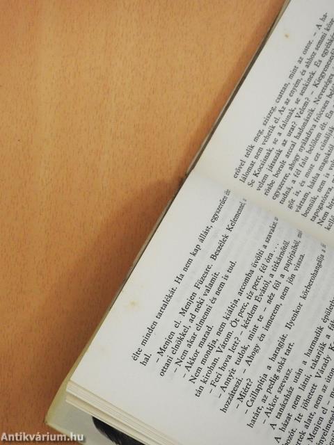 Reggeltől reggelig (dedikált példány)