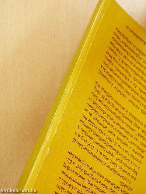 A titokzatos szőke nő és más megkésett történetek