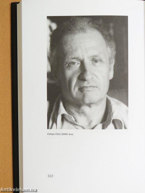 Színpompás ostrom lángoló házakkal