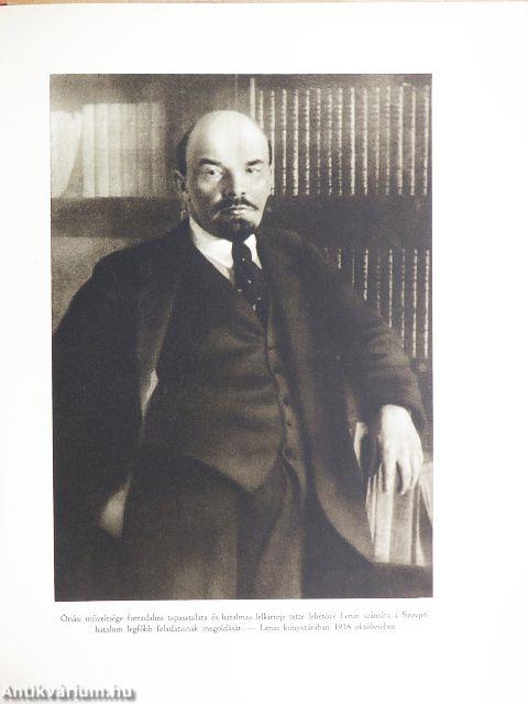 Lenin élete képekben