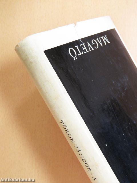 A kisujjamból szoptam