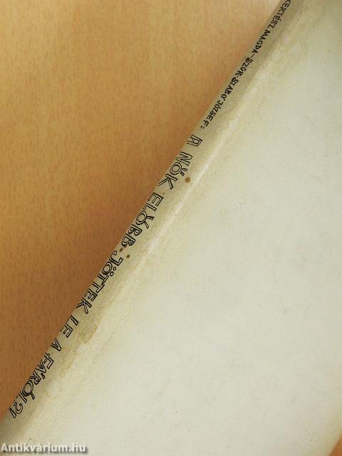 A nők előbb jöttek le a fáról?!