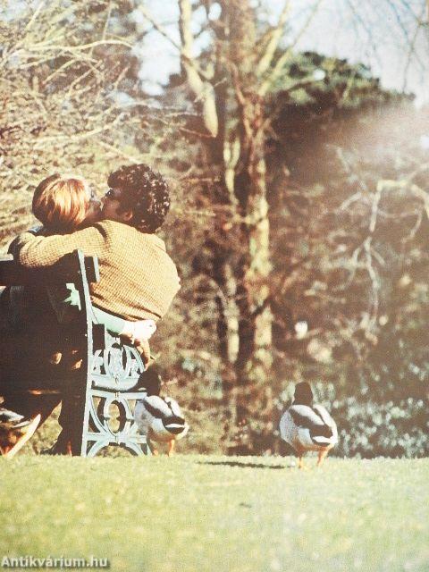 London Through the Looking Glass in Colour 