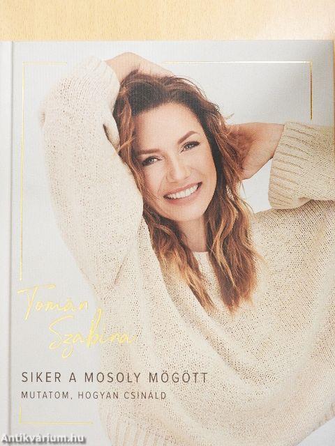 Siker a mosoly mögött