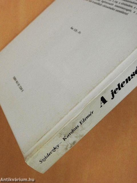 A jelenségek univerzális kapcsolódása