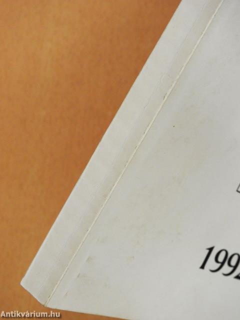 A hódmezővásárhelyi Bethlen Gábor Gimnázium évkönyve 1992 (dedikált példány)