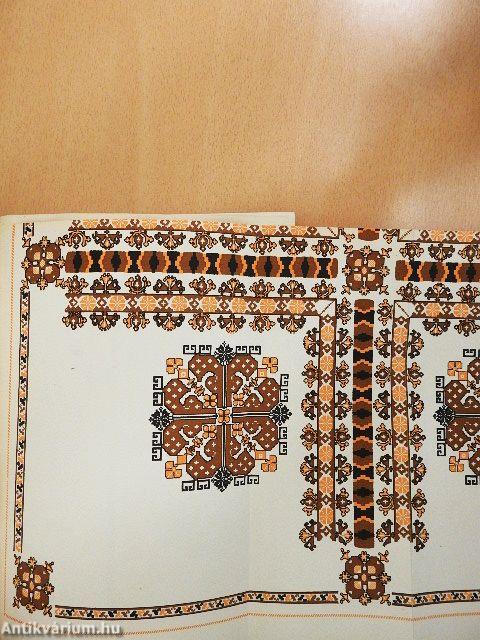 Tiszavidéki keresztszemes hímzésminták