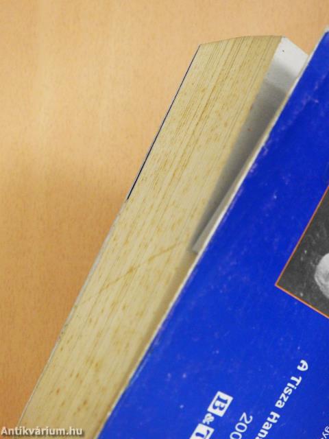 Isten zsámolyánál (dedikált példány)