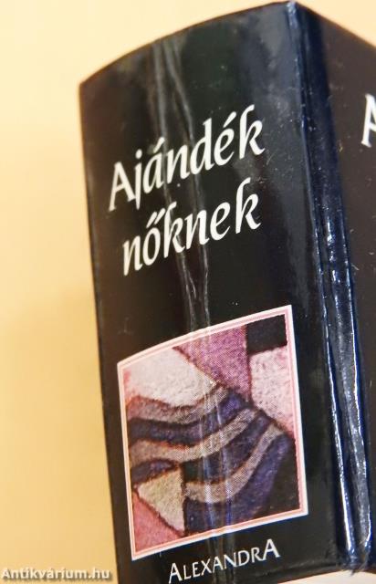 Ajándék nőknek (minikönyv)