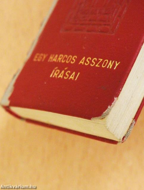 Egy harcos asszony írásai (minikönyv) (számozott)